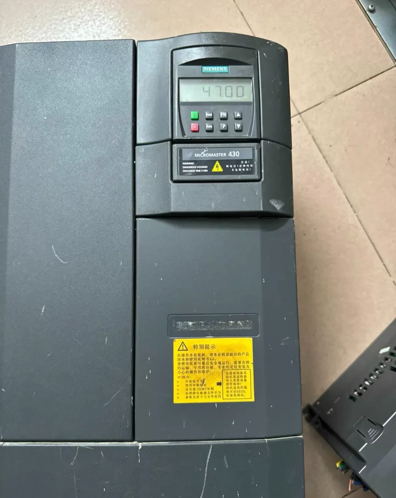 Siemens 6SE6430-2UD31-8DB0 Motor & Drive Component product photo 1