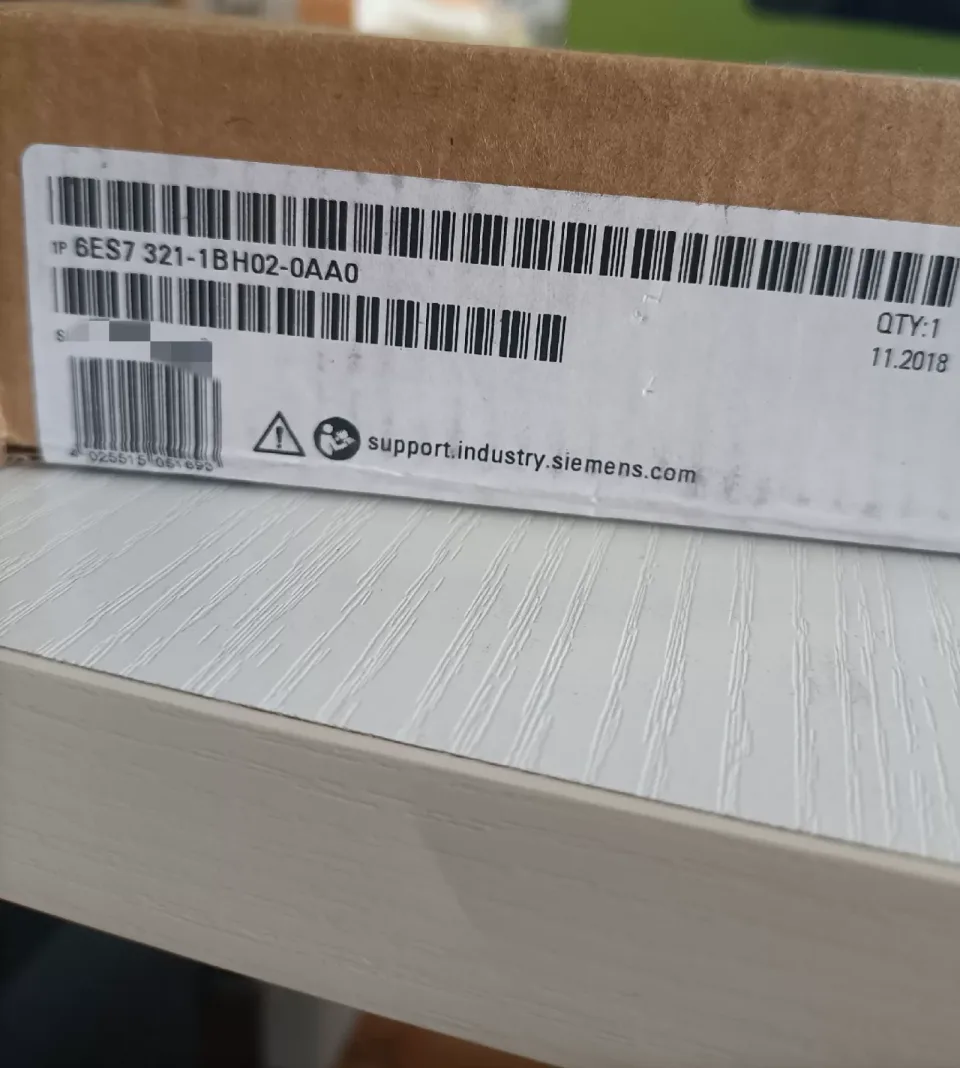 Siemens 6ES7 321-1BH02-0AA0 Industrial Automation Component product photo 1