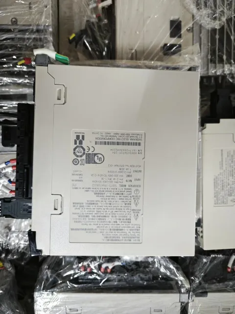 Yaskawa SGD7S-2R8A10A002 Motor & Drive Component — product photo 9 of 13