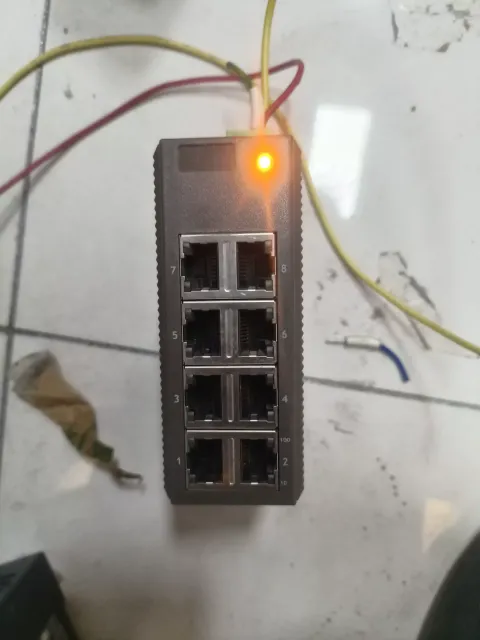 MISUMI IESH-MB208-R Industrial Sensor — product photo 4 of 14