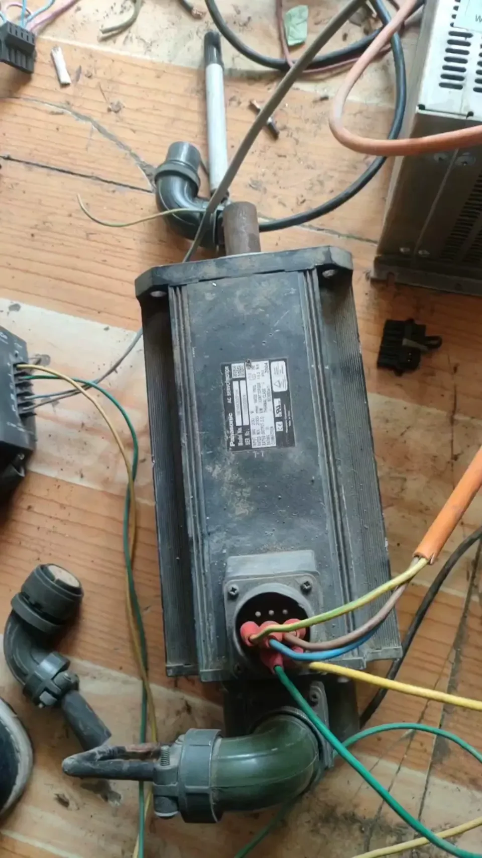 Unbranded Industrial MFDDTA390003 / MDMA302P1H Motor & Drive Component product photo 1