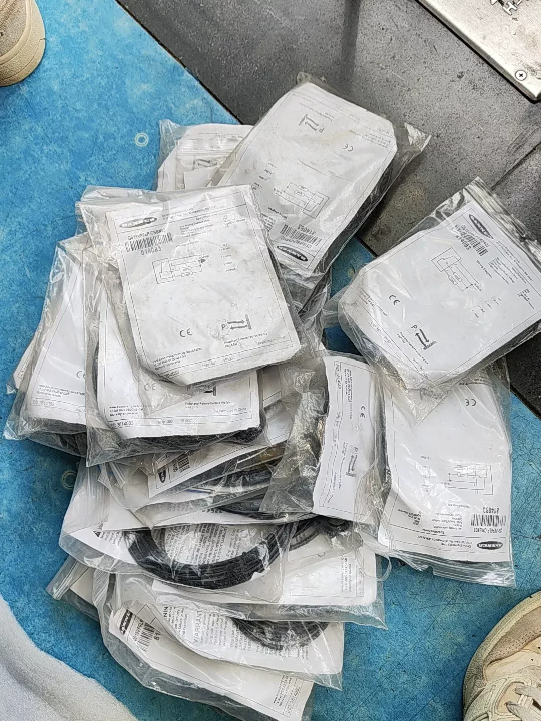 Banner QS18VP6LP-CNBN03 Industrial Sensor product photo 1