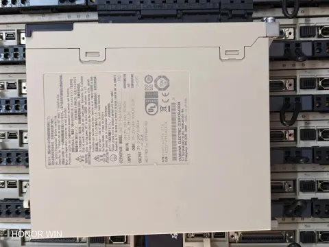 Yaskawa SGD7S-1R6A00A002 Motor & Drive Component — product photo 2 of 8