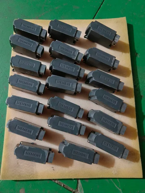 Siemens 519 30040 21 / A5E33412837 Industrial Sensor — product photo 24 of 26