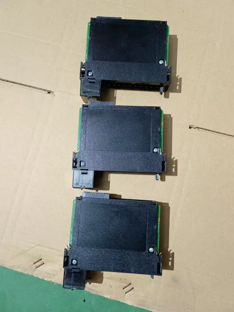 Allen-Bradley 1756-OF8/A Industrial Control Board — product photo 10 of 13