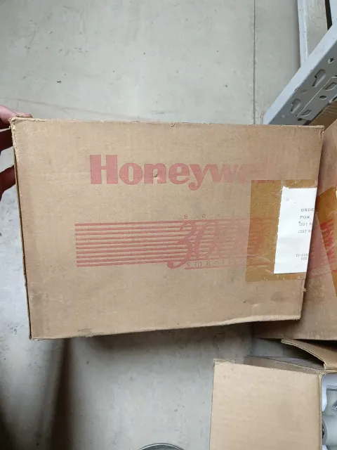 Honeywell STD924-E1H-00000-MB Industrial Automation Component product photo 9