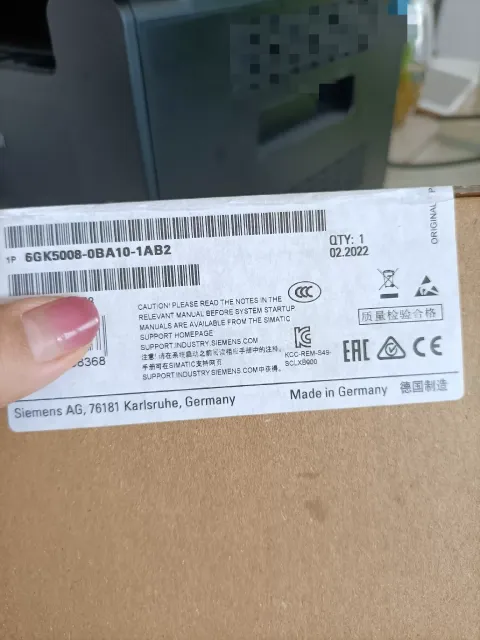 Siemens 6GK5008-0BA10-1AB2 Industrial Sensor — product photo 3 of 23