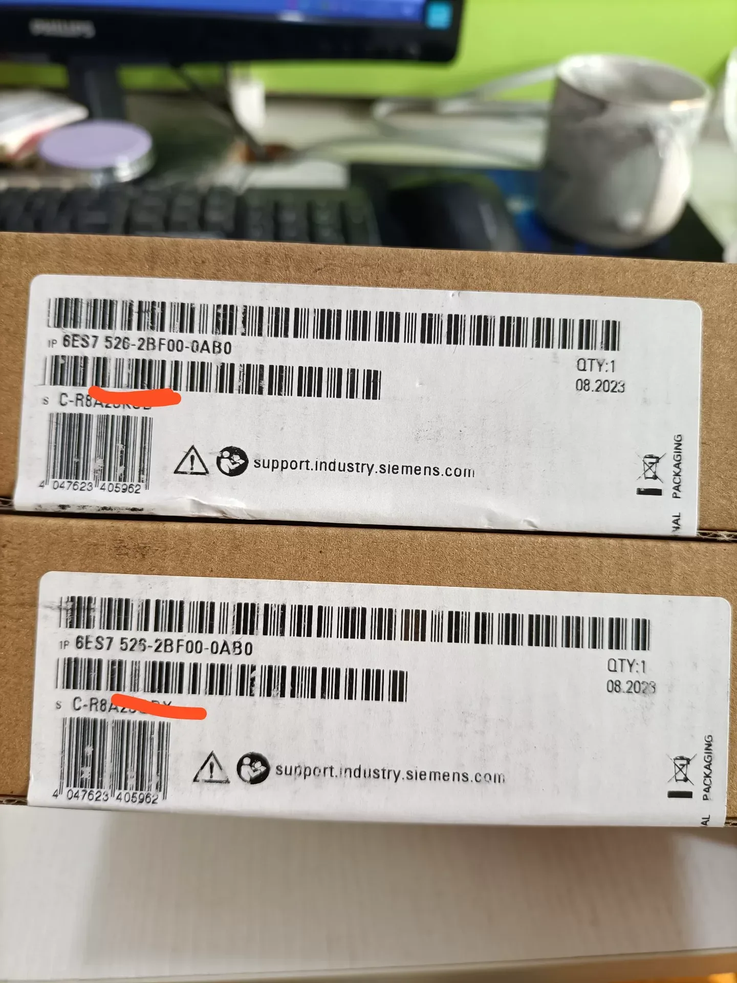 Siemens 6ES7 526-2BF00-0AB0 Industrial Automation Component — product photo 1 of 17