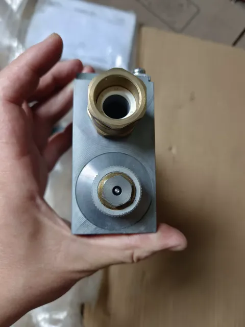 Wandfluh MKY45/18x60-G24/L15 Industrial Automation Component — product photo 4 of 18