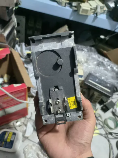 Siemens 6GK5104-2BB00-2AA3 Industrial Sensor product photo 7