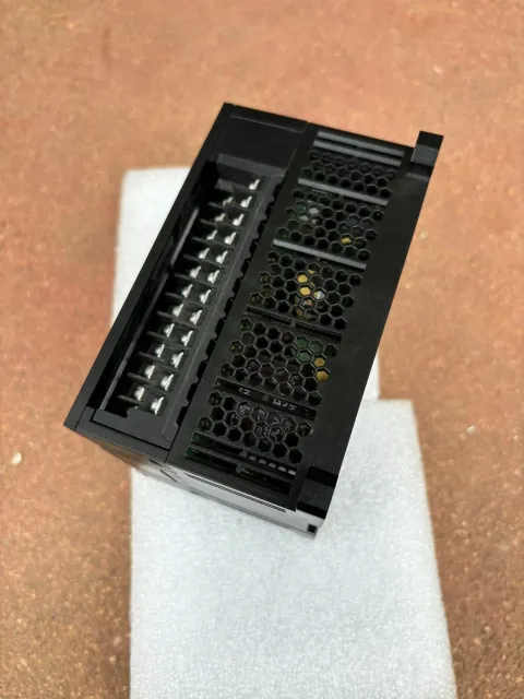 OMRON CP2E-E30DR-A-932 PLC Module product photo 4