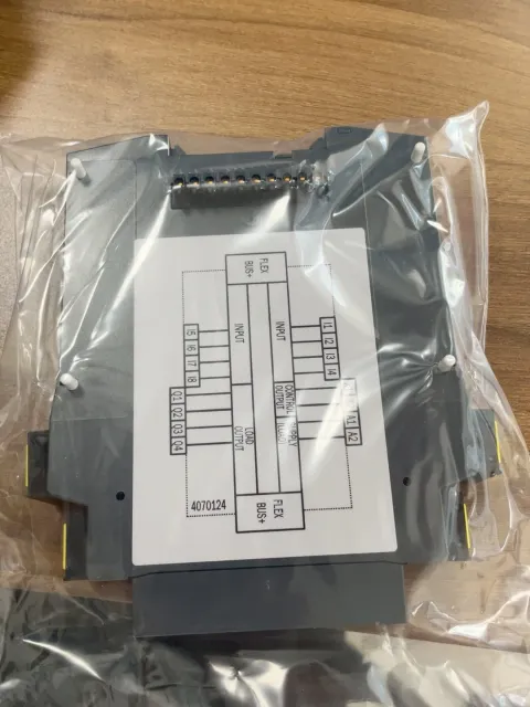 Mitsubishi Electric / SICK WS0-XTIO84202 I/O Module product photo 2