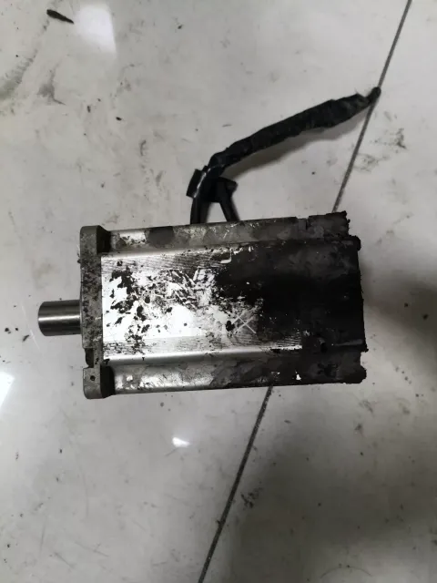 Panasonic MHMD082G1U Motor & Drive Component product photo 5