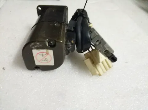 Yaskawa SGMAH-A5AAAH761 Motor & Drive Component product photo 6