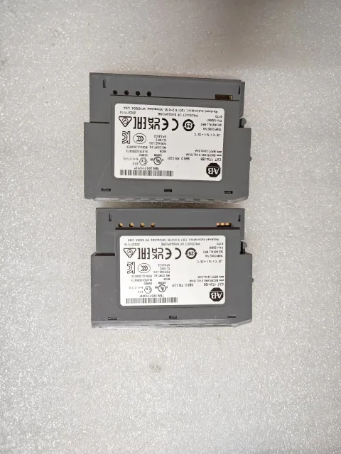 Allen-Bradley 1734-IB8 I/O Module product photo 2