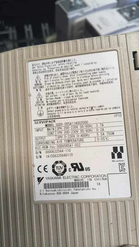 Yaskawa SGDV-5R5A11A002000; SGMJV-08ADE6S Motor & Drive Component product photo 3