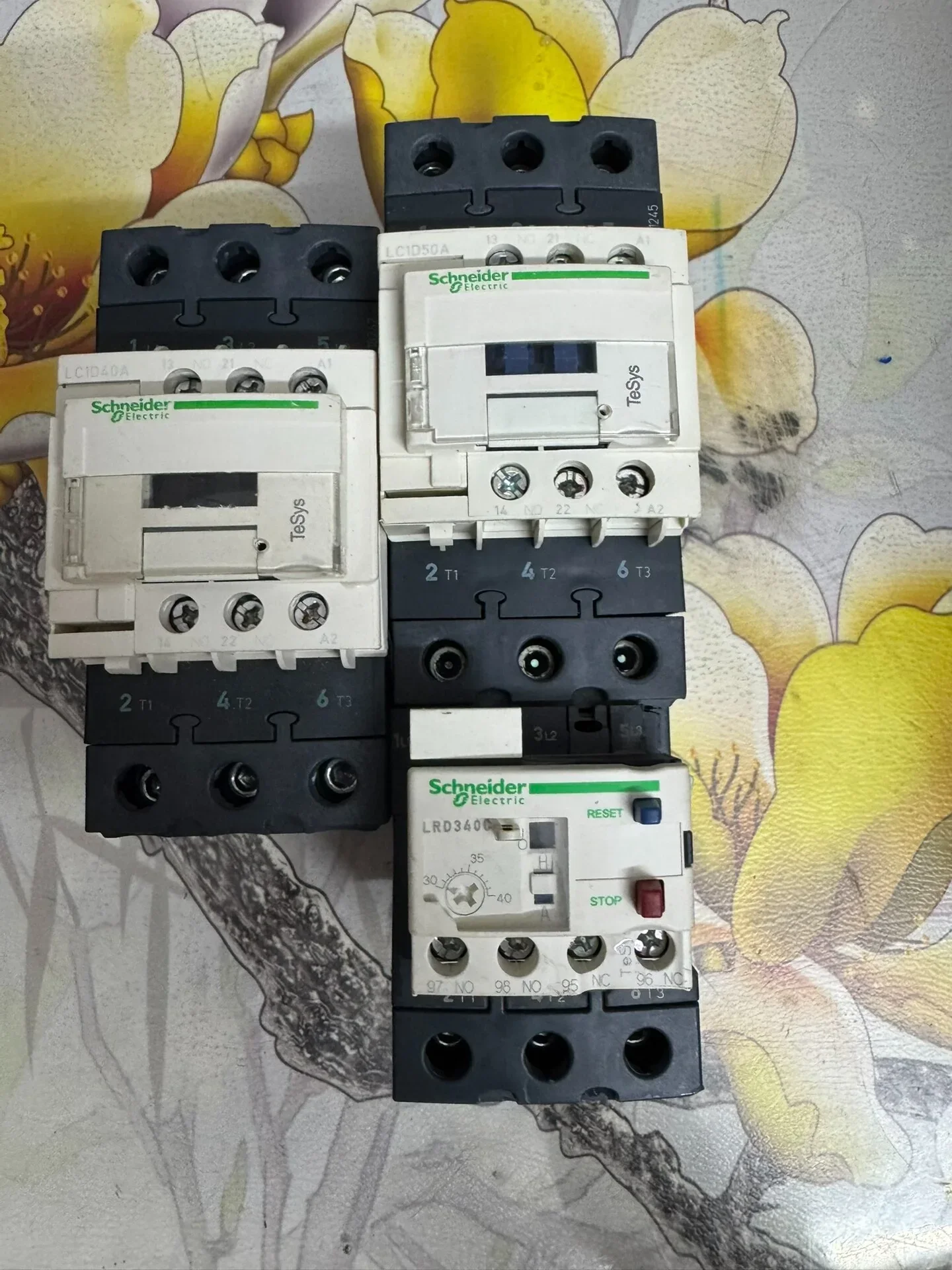 Schneider Electric LC1D40A + LC1D50A + LRD340 Industrial Relay product photo 1