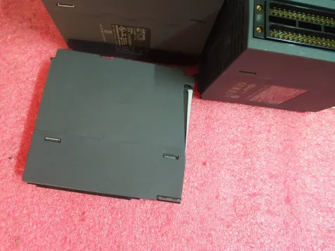 Mitsubishi Electric QY42P PLC Module — product photo 48 of 62