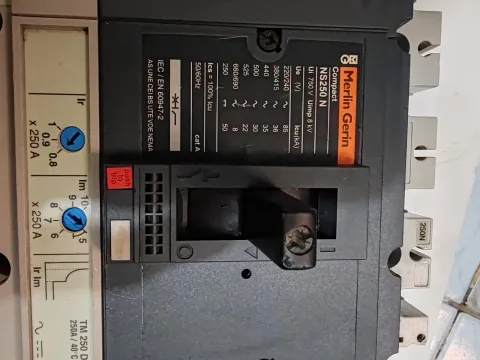 Merlin Gerin / Schneider Electric Compact NS250N + TM250D Industrial Automation Component product photo 3