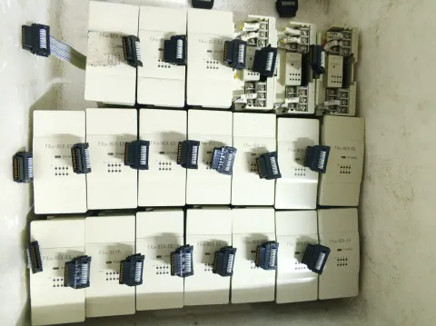 Mitsubishi Electric FX2N-8EX-ES/UL Industrial Automation Component product photo 2