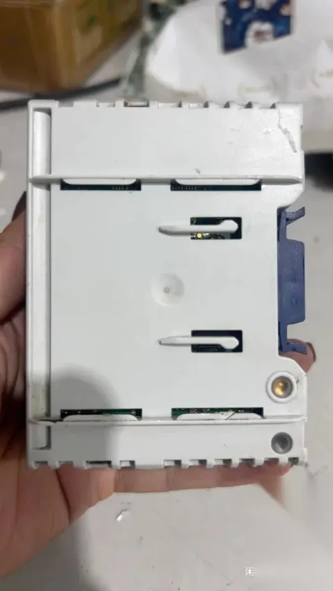 ABB 3HAC058663-001/01 I/O Module product photo 2