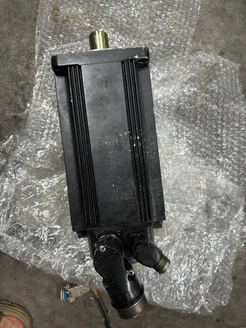 Bosch Rexroth MSK071C-0450-NN-M1-UG1-NNNN Motor & Drive Component product photo 4