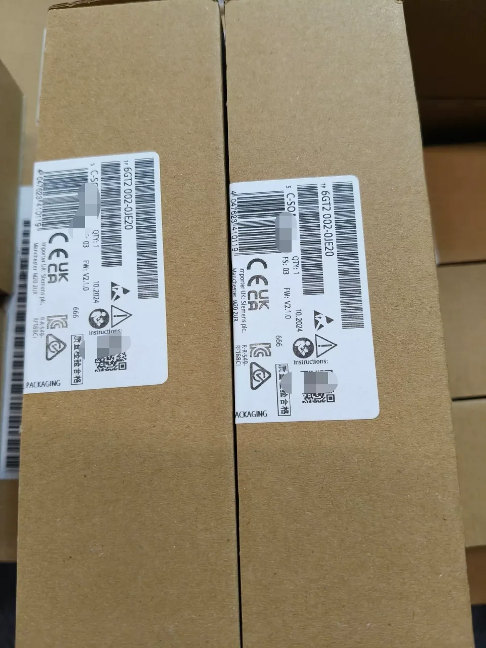 Siemens 6GT2002-0JE20 Industrial Automation Component — product photo 1 of 3