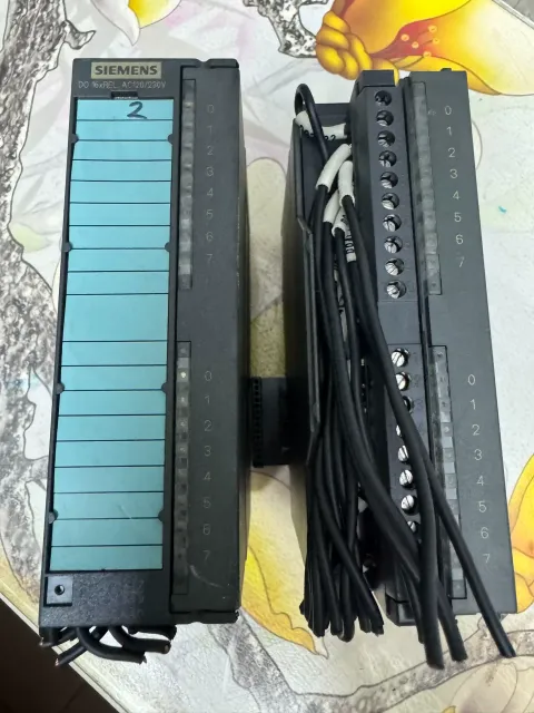 Siemens 6ES7 322-1HH01-0AA0 PLC Module product photo 1