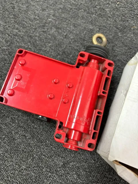 Schneider Electric XY2CE1A296 Industrial Sensor product photo 4