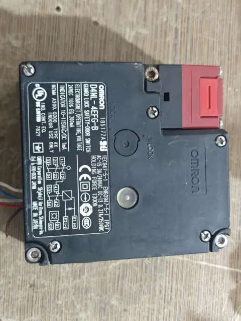 OMRON D4NL-4EFG-B Industrial Sensor product photo 1