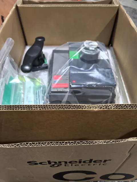 Schneider Electric NS800N Industrial Automation Component product photo 2