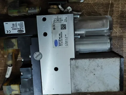 Schmalz SCP 30 NC AS / 10.02.02.00642 / SCP5 30 HF-NC-AS-VD-PNP / 10.02.02.05830 Industrial Automation Component product photo 4