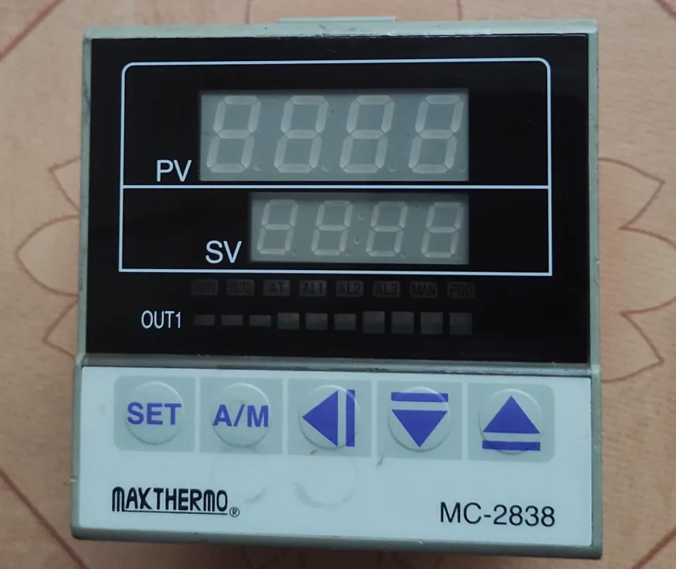 MAXTHERMO MC2838-201000 Industrial Control Board product photo 1