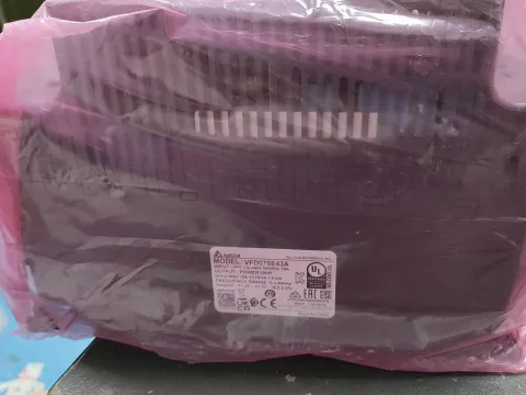 Delta VFD075E43A Motor & Drive Component — product photo 2 of 4