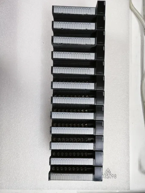Mitsubishi Electric QX40 Industrial Automation Component — product photo 6 of 57
