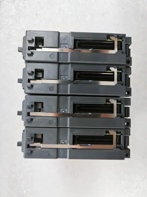 Mitsubishi Electric Q68DAVN PLC Module — product photo 3 of 31