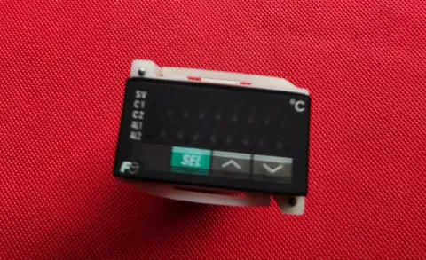 Fuji Electric Systems PXR3NCY1-GYV00 Industrial Control Board product photo 1