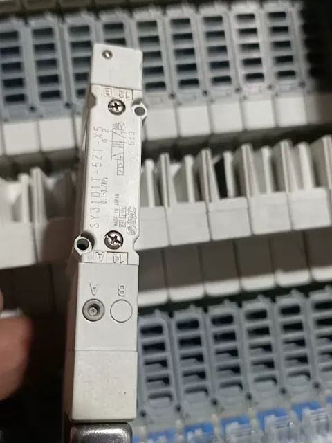 SMC SY3101T-5Z1 / SY3201T-5Z1 Industrial Automation Component product photo 2