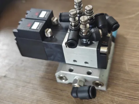 KOGANEI 110-4E1-83-PSL-L1 / 110M2F Industrial Automation Component product photo 5