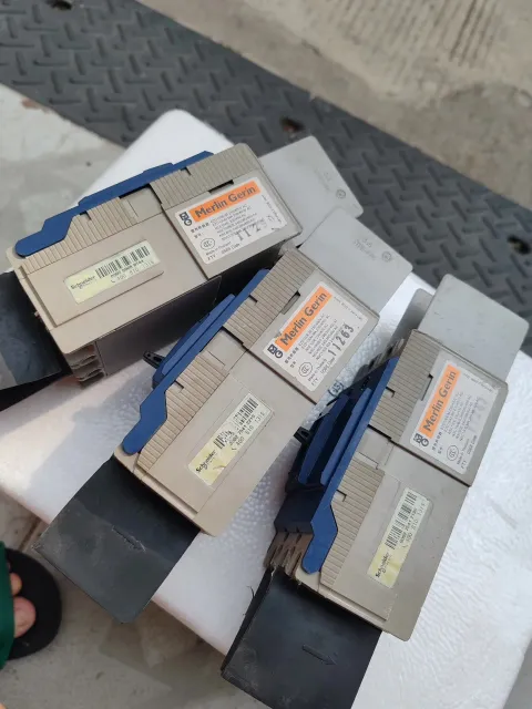 Schneider Electric / Merlin Gerin EZD100E 50A Industrial Automation Component product photo 6