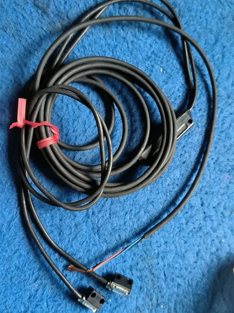 Keyence PQ-02T + PQ-02R Industrial Sensor product photo 5