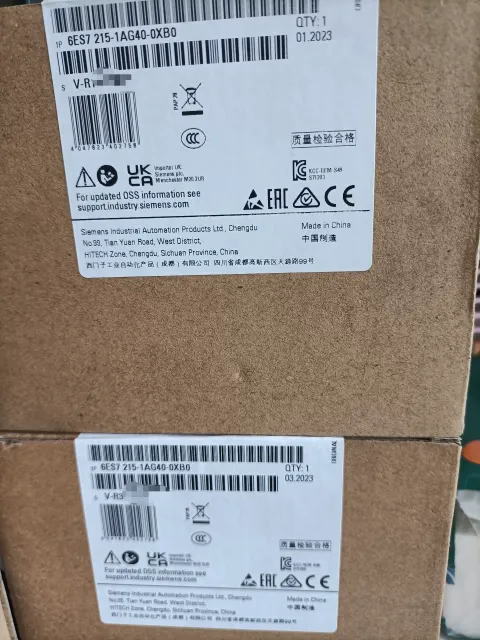 Siemens 6ES7215-1AG40-0XB0 Industrial Automation Component — product photo 26 of 28