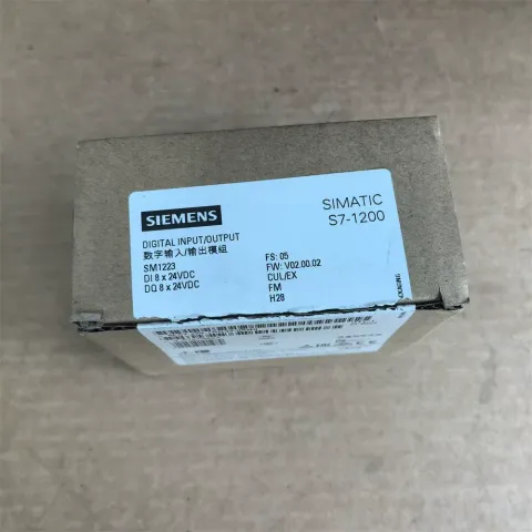 Siemens 6ES7 223-1BH32-0XB0 PLC Module product photo 1
