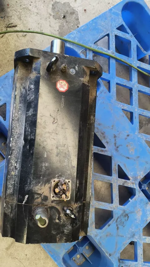 Schneider Electric BMH2052P11A1A Motor & Drive Component product photo 6