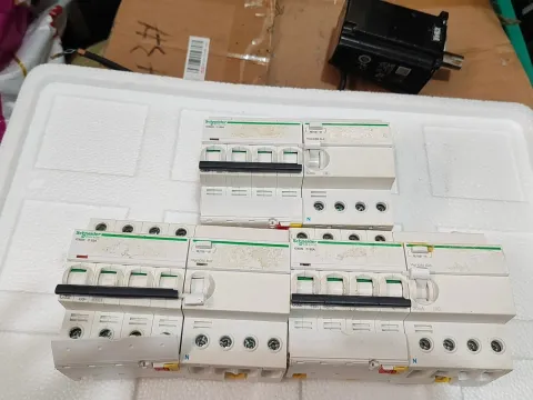 Schneider Electric iC65N 4P C32A + Vigi iC65 ELE 30mA Industrial Automation Component product photo 1