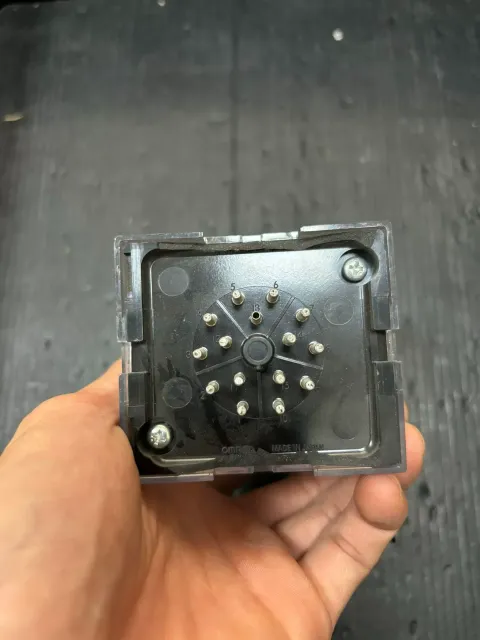 OMRON MM4XKP 100/110VDC Industrial Relay product photo 6
