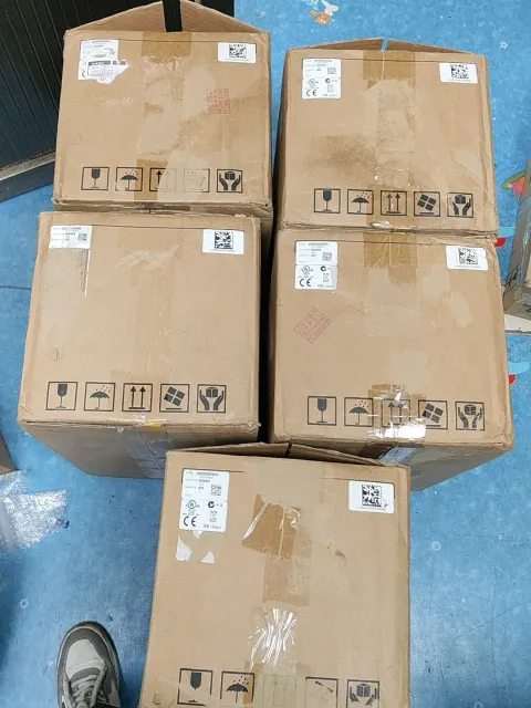 Delta VFD110B23A Motor & Drive Component product photo 1