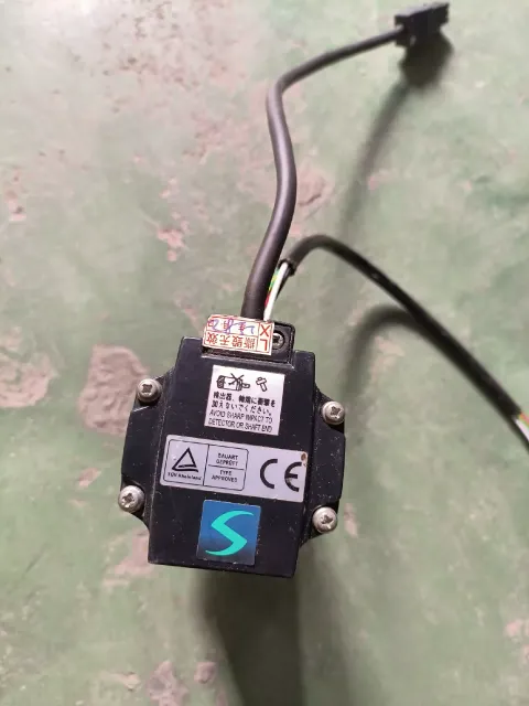 Mitsubishi Electric HC-KFS43 Motor & Drive Component — product photo 4 of 9