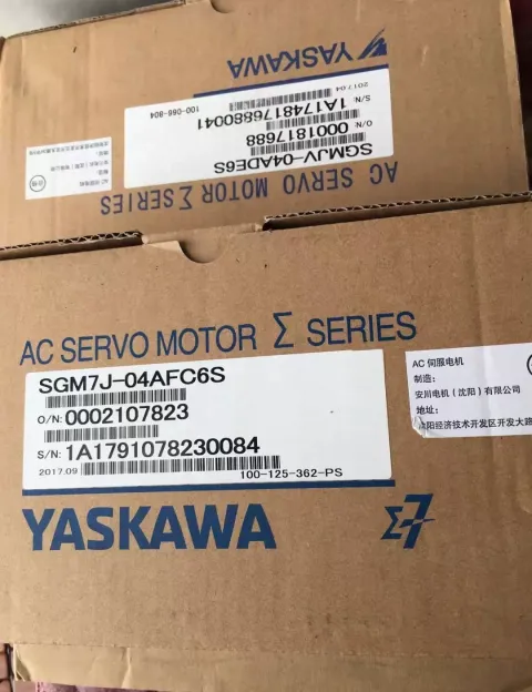 Yaskawa SGM7J-04AFC6S Motor & Drive Component product photo 2