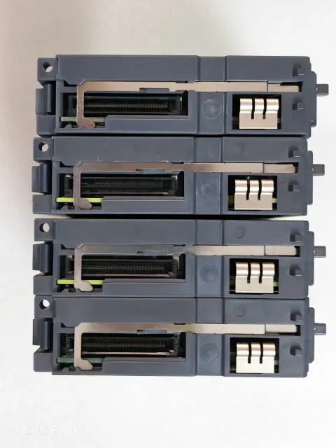 Mitsubishi Electric Q06UDEHCPU Industrial Automation Component — product photo 12 of 34